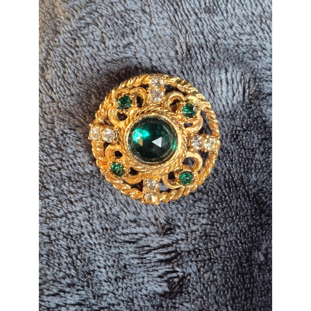 Vintage‎ Gold Tone Round Brooch Emerald Green Clear Rhinestone Victorian Style